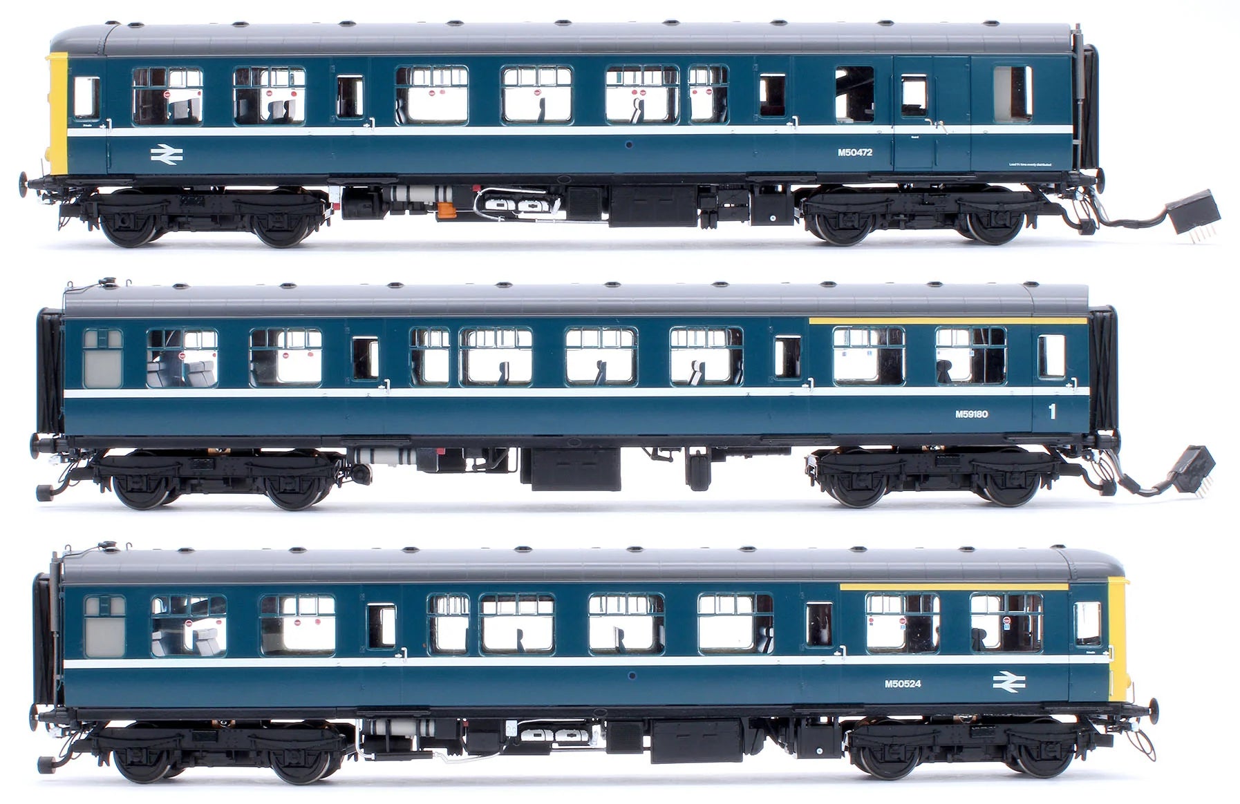 Class 104 - BR Blue (White Stripe) - M50472+M59180+M50524 - OO Scale
