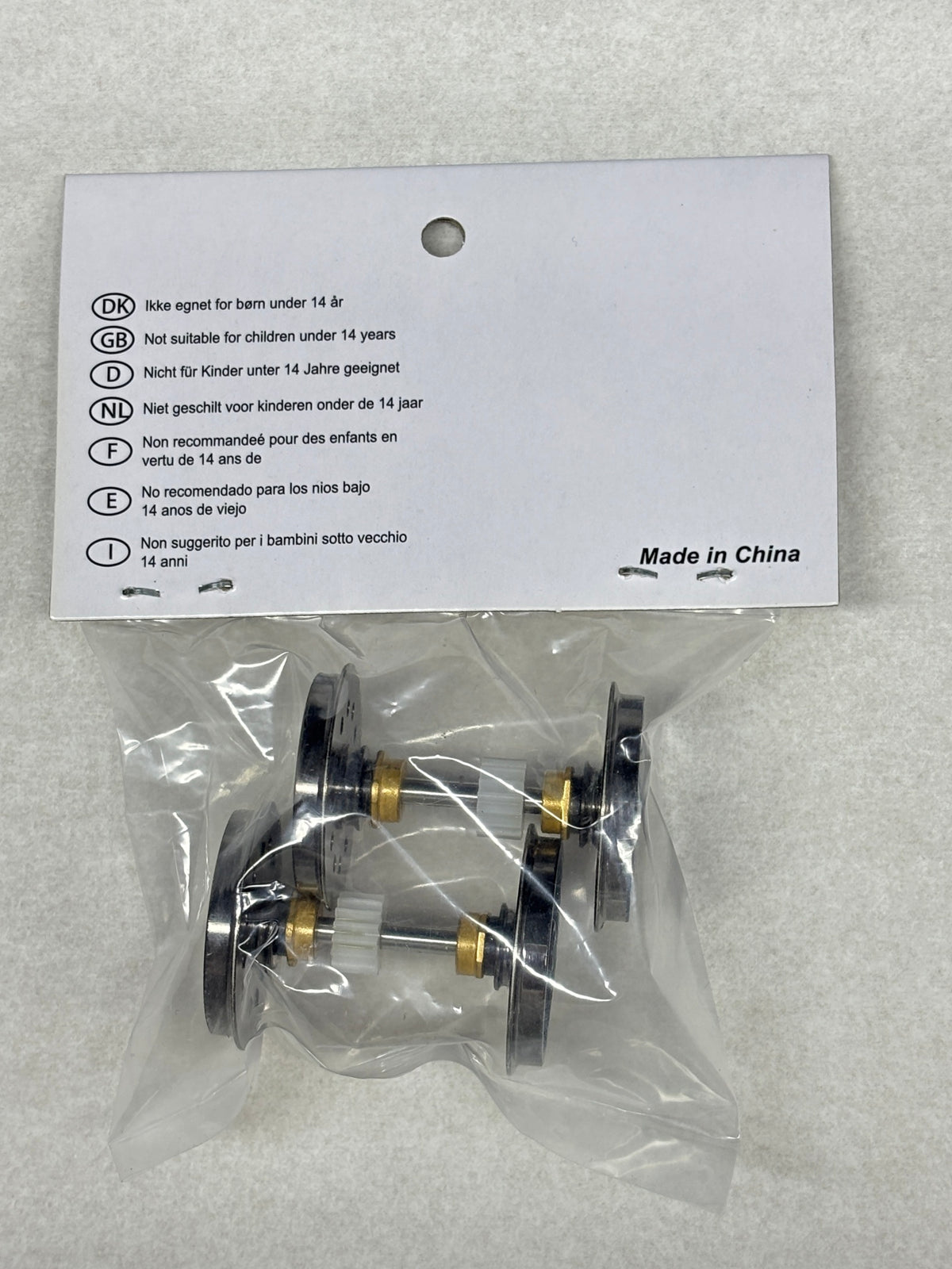 O Gauge Wheelset with Gear, suitable for Class 24 and 25
