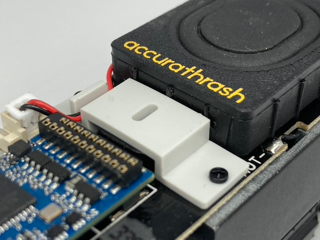 アキュラトラッシュ DCC サウンドスピーカー - 8オーム（1個入り）