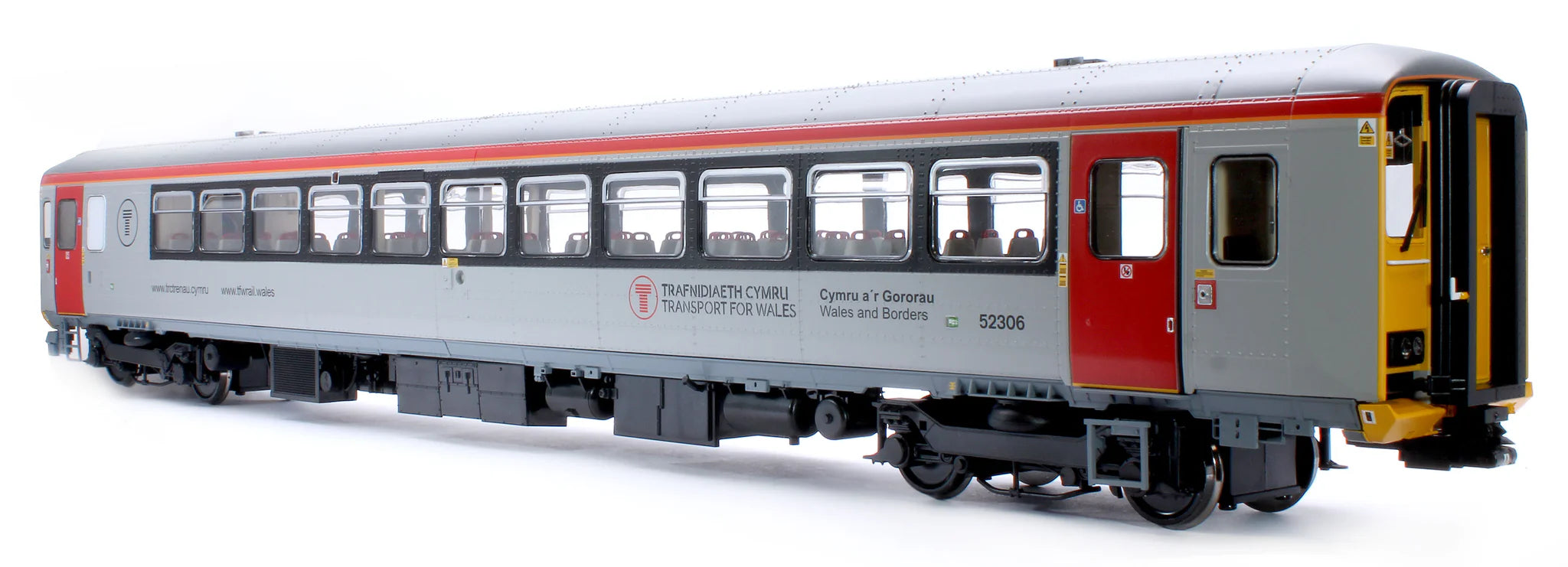 Class 153 - TFW - 153906 - O Scale