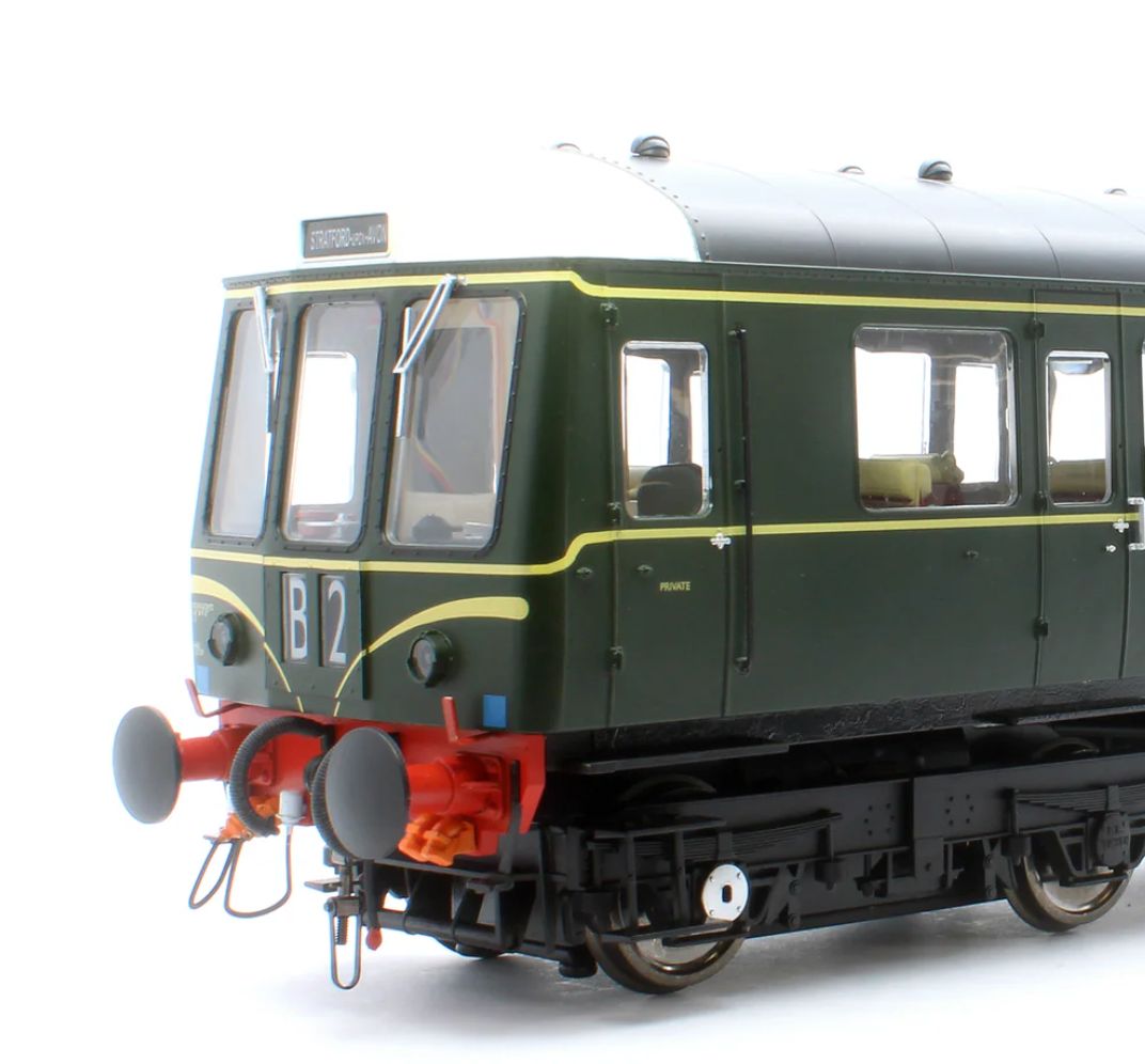 Class 122 - BR Green - W55000 - O Scale